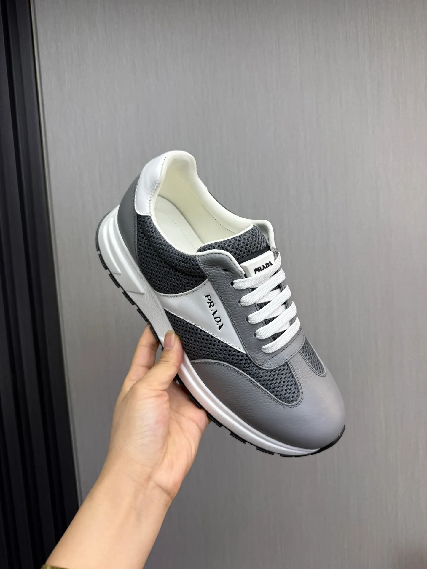 Men's shoes 💰560💰 [PRADA] Hot-selling men's shoes shipped 👏Official website synchronized ⬆️ Original cowhide fabric + cowhide lining, cowhide feet 🐮 1:1 shipment ✔️Original original bottom, 38-45 (45. Customized, non-refundable)